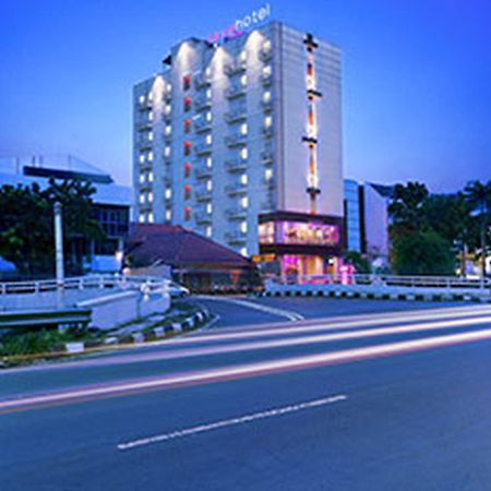 ג'קרטה Favehotel Tanah Abang - Cideng מראה חיצוני תמונה